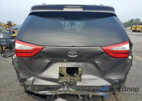 2017 Toyota Sienna Le z USA, uszkodzony, nr VIN 5TDKZ3DC5HS794233